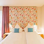 Гостевой дом Johannishof Wein-cafe & Gaestehaus 4*