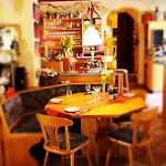 Гостевой дом Johannishof Wein-cafe & Gaestehaus