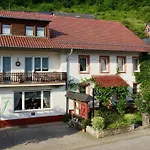 Гостевой дом Johannishof Wein-cafe & Gaestehaus 4*