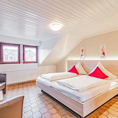 Johannishof Wein-cafe & Gaestehaus 4*