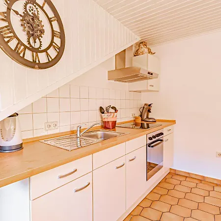 Guest house Johannishof Wein-cafe & Gaestehaus Langsur