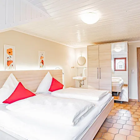 Guest house Johannishof Wein-cafe & Gaestehaus
