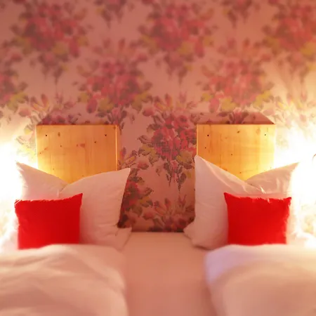 Johannishof Wein-cafe & Gaestehaus