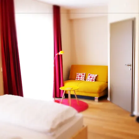 Vendégház Johannishof Wein-cafe & Gaestehaus Langsur