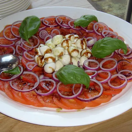 Johannishof Wein-cafe & Gaestehaus Penzion Langsur