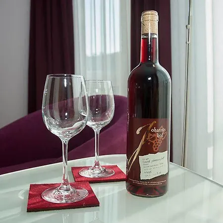 Johannishof Wein-café&gästehaus 3* Langsur