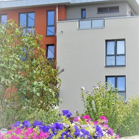 Johannishof Wein-cafe & Gaestehaus Penzion 4*