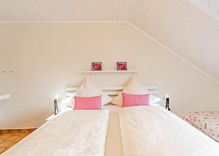 Johannishof Wein-cafe & Gaestehaus 4*