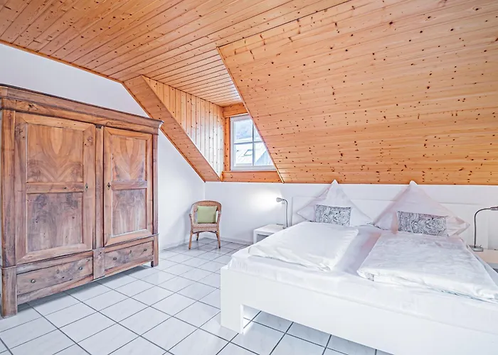 Johannishof Wein-cafe & Gaestehaus Vendégház