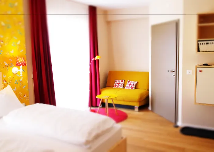 Vendégház Johannishof Wein-cafe & Gaestehaus Langsur